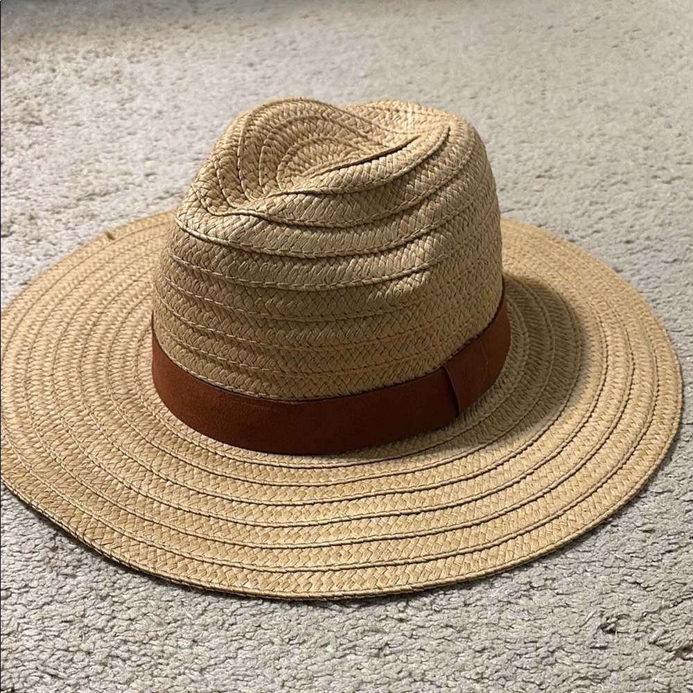 NWT Stylish Tan Straw Hat with Brown Band